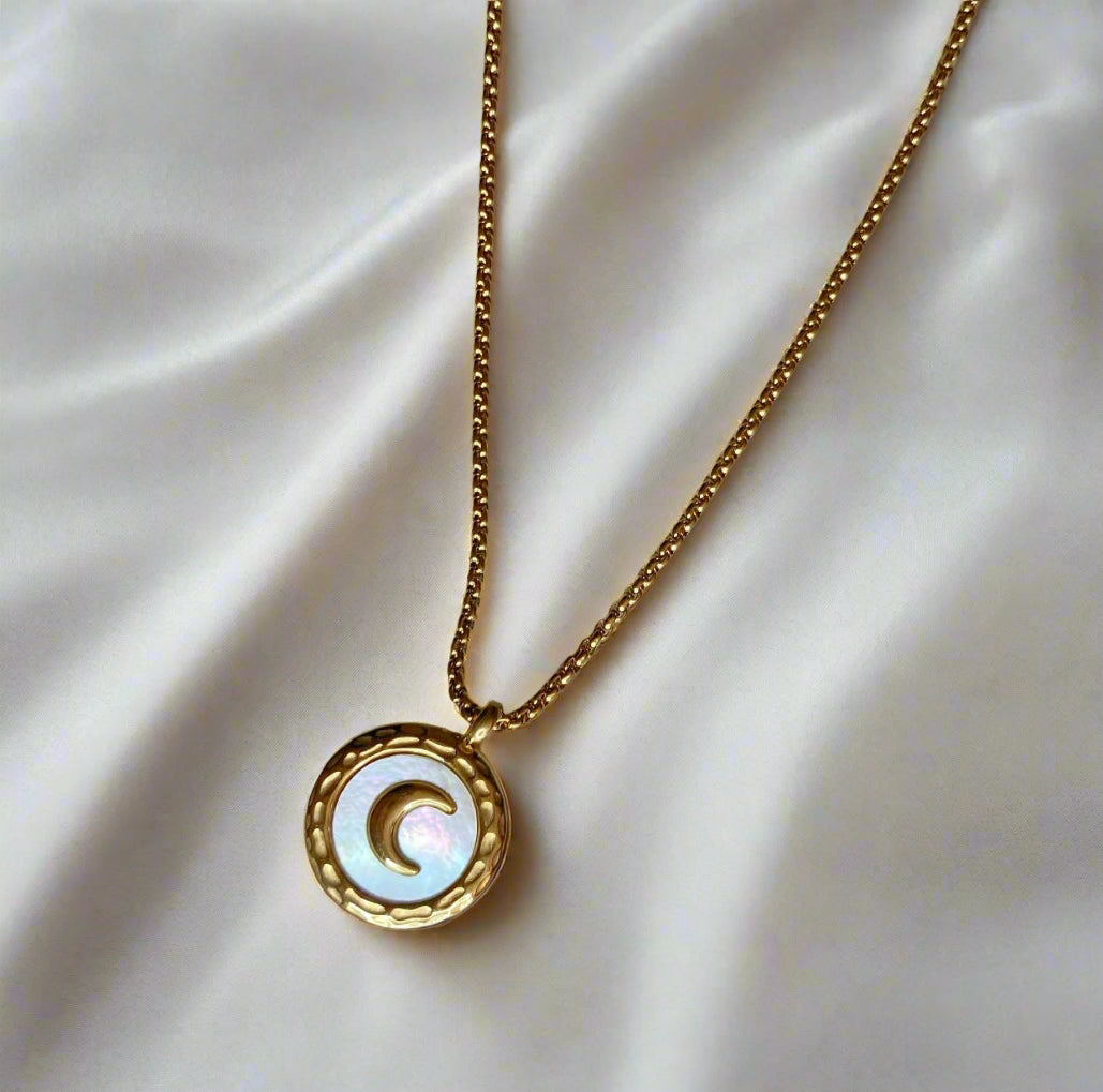 Perla Crescent Moon Necklace