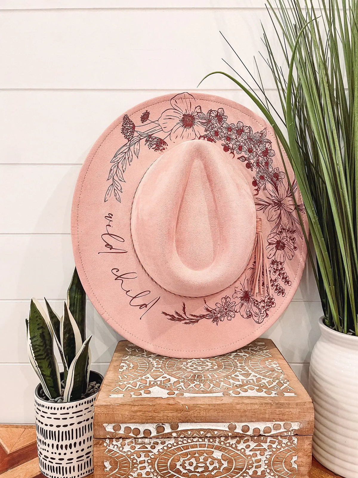 Dusty Pink Engraved Floral Hat